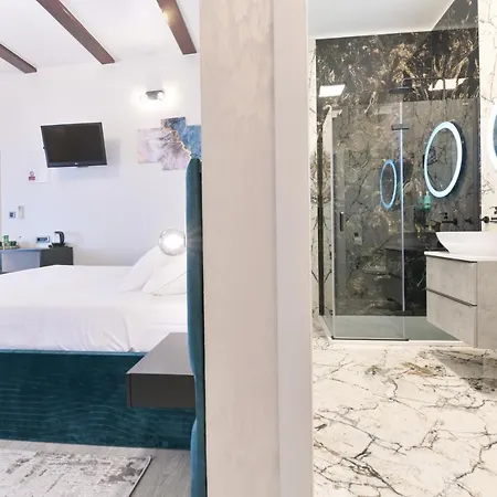 Luxury 
