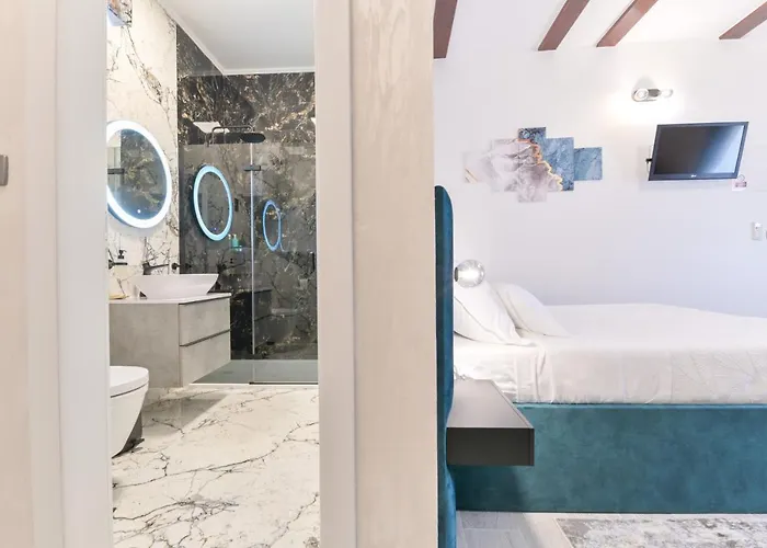 Luxury 
